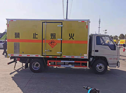 蛟河爆破器材运输车
