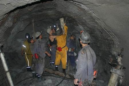 蛟河工程爆破中的危险因素分析以及应对工程爆破危险的措施